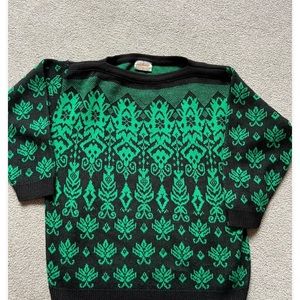 Vintage Green and Black Acrylic Knit Sweater Medium